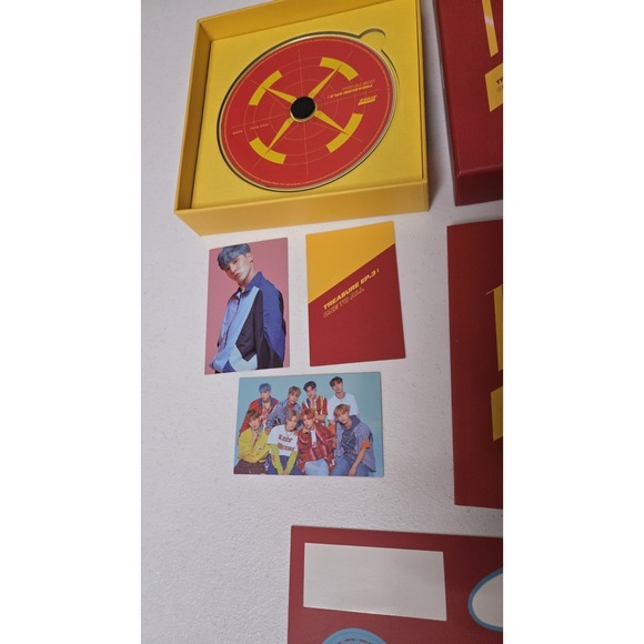 ATEEZ Treasure EP.3 One To All Album w/ Photocards Red & Yellow - See Photos - Picture 2 of 4